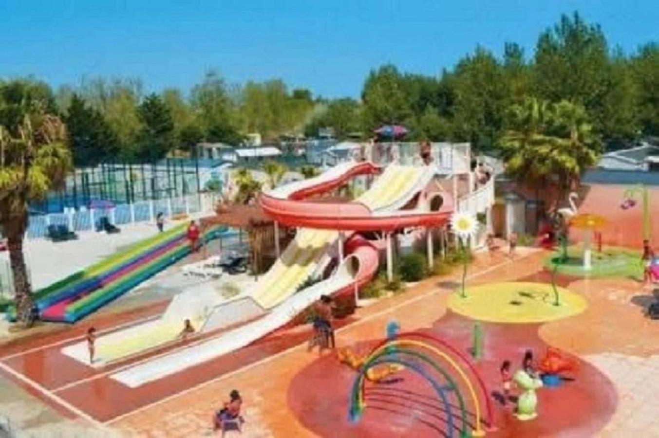 Camping Siblu Les Sables Du Midi Hotel Valras-Plage Bagian luar foto